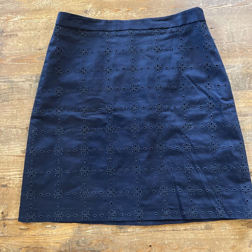 Ann Taylor Navy Blue Eyelet Skirt Women’s Size 10